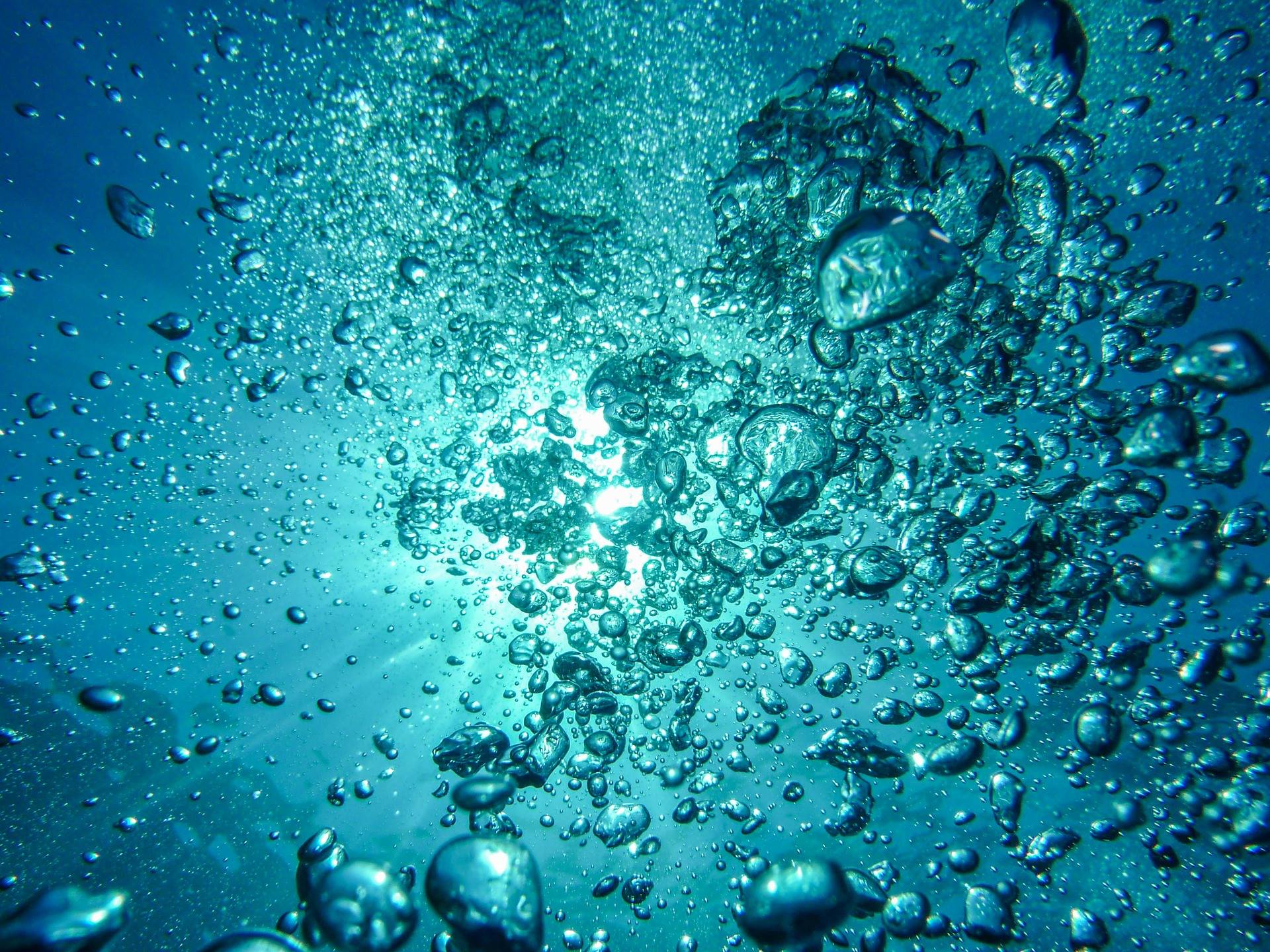 浮出水面